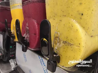  4 ماكينة سلش وعصير GBG ايطالي 3 عيون سعة الحوض 10لتر