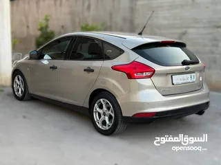  2 سيارة فورد فوكس 2016 بوضع ممتاز للبيع كاش بداعي السفر