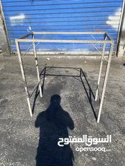  1 طاولات حديد عرض بحاله جديده