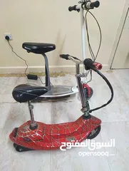  1 سكوترين بسعر سكوتر واحد ونظاف جدا Two scooters for the price of one, very clean