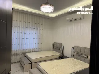  13 شقه ارضيه مفروشه جديده دير غبار