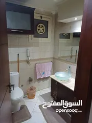  4 شقة مميزة فى زهراء المعادى
