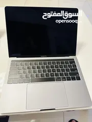  1 Macbook Pro 13 space gray late 2019