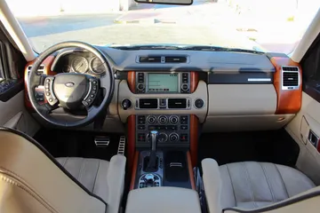  4 2008 Range Rover supercharged