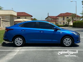  4 HYUNDAI ACCENT