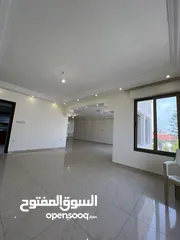  15 شقة طابقية فارغه للايجار  350م ط اول مع مصعد من فيلا دابوق 10.000د الرحمانية