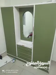  2 خزانه ومكتب بحاله جيده جدا 35 نهائي