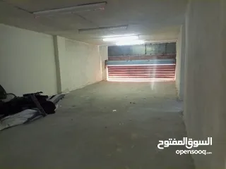  7 مخازن للأيجار