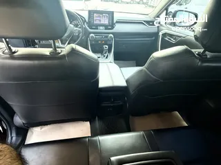  7 Toyota RAV4 (XLE) PRIME HYBRID 2022