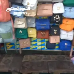  4 محلين للبيع في مخيم الحسين