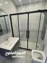  20 شقة طابق ثالث للبيع في الجبيهة 156م (شقتين في الطابق) على 3 شوارع من المالك