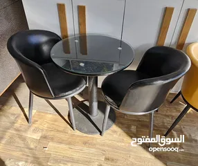  5 طاولة وسط مع كرسيتين  عرض عرض عرض لا تضيعوه من بين ايديكم اغتنموا الفرصة