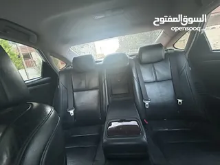  9 تيوتا افالون للبيع بحالة الوكالة
