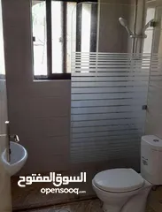  7 شقة فارغة - الدوار السابع - 3نوم - قرب الخدمات العامة - 160م