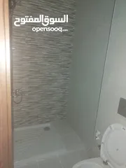  2 شقه مدخل خاض خلف مستشفى رام الله