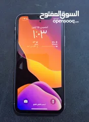  5 ايفون xr لون ابيض