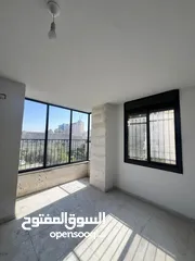  8 شقق للإيجار