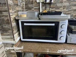  29 محل وافل وكريب. وكوتيلات للبيع