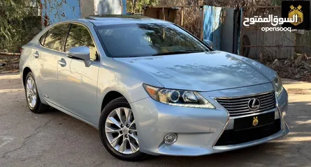  1 لكزس ES 300h موديل 2013