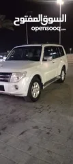  2 Mitsubishi Pajero 2010