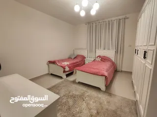  11 شقة مفروشة سوبر ديلوكس للإيجار – عين مصباح  قلب رام الله