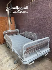  1 سرير طبي أجنبي للبيع