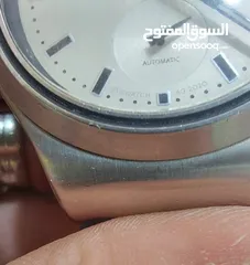  4 ساعه سواتش اصدار مميز باك شفاف كستك مطاط الساعه مستعمله بحاله جيده تعمل بحاله ممتازه