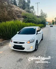  1 اكسنت 2019 اعلى فئة كاملة الاضافات ترخيص 2018 (الرجاء قراءة الوصف)