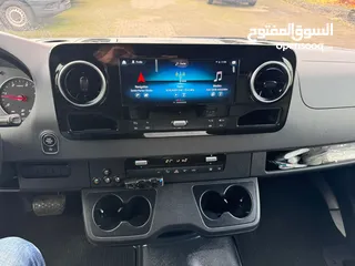 11 باص سبرنتر صندوق