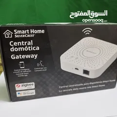  1 جهاز gateway ماركة سمارت هوم للتحكم بالكامرات والاجهزة الاخرى