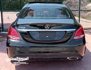  17 Mercedes-Benz C 300 Luxury  2016 Full Option