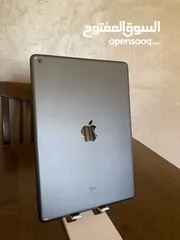  11 للبيع: iPad الجيل الثامن (iPad 8) – 32GB