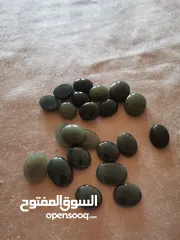  30 حجر من النوادر فخم أخضر كريم خام طبيعي