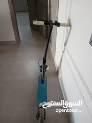  4 سكوتر كهربائي 99 يمشي