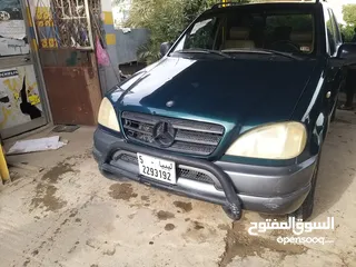  5 مرسيدس ML320 موديل. 2000