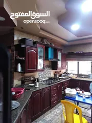  4 بيت مستقل للبيع