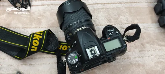  8 كاميرا نيكون شبه الجديد مع ملحقات كثيرة D7000 Nikon