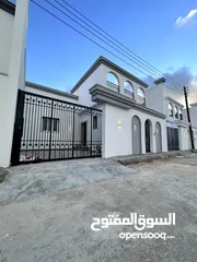  8 منازل للبيع تشطيب تام مقسم قطران يبعد اقل من 3 كيلو عن مسجد خلوه فرجان