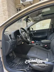  8 للبيع كاش أو اقساط مباشرة كيا سبوتيج موديل 2018 فل مع بانوراما بسعر مناسب