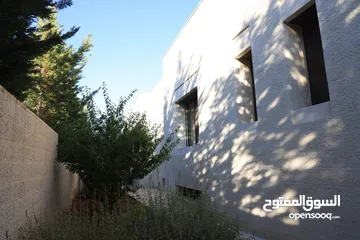  3 فيلا للإيجار