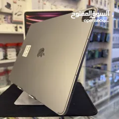  3 ‏‎‏IPad Pro 12.9 M2 128GB 100%  ‏‎ايباد برو 12.9 M2 ذاكرة 128GB بطاريه 100% مشحون 42 مره