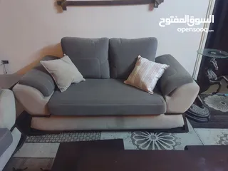  3 طقم كنب فاخر تفصيل شبه جديد مكلف 1200