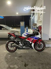  5 هوندا CBR 1000RR