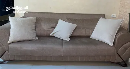  2 قطعة واحدة... وظيفتين، كنباي تتحول لسرير