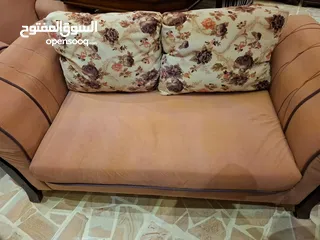  2 طقم 7 مقاعد وحده ثلاثيه و وحده ثانيه و ثنتين فرديات