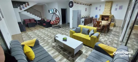  6 شاليه للبيع جرش عنيبه