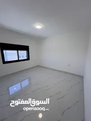  16 عمارة للبيع أربع شقق طابقية مساحة الشقة 148 متر في ماركا الشمالية قرية خالد بن الوليد