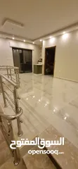  22 شقة دوبلكس - البيادر - اطلالة جبلية - 256 متر - غير مسكونة بتاتا