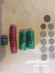  25 عملات معدنية مختلفة من دول مختلفة عربية و عالمية