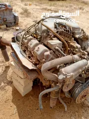  3 محرك شاحنة سامسنق ترياسي V8 ((نيسان))